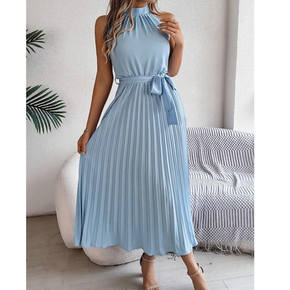 Classic Halter Neck Pleated Midi Dress - Picture 2 of 11